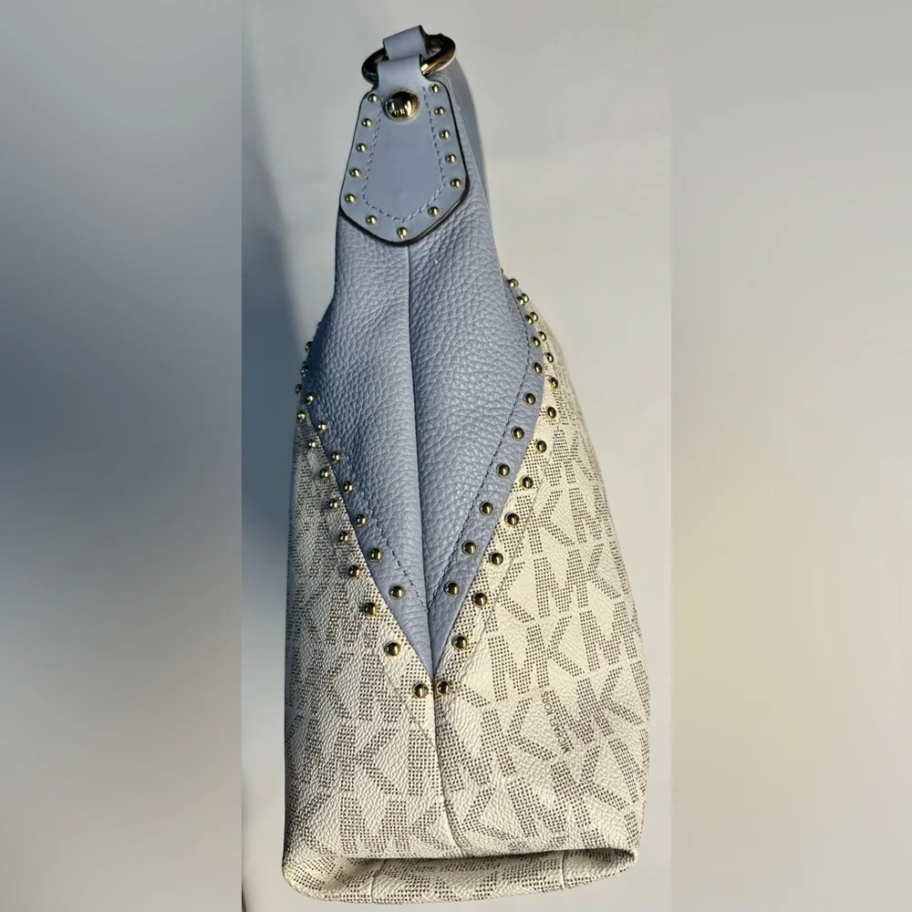 Michael Kors Blue and Cream Women's Bag